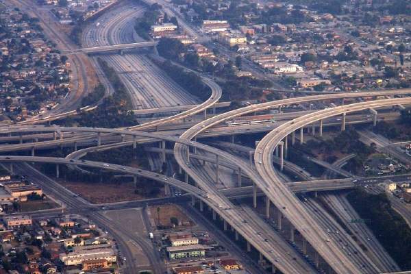 Picture of highway cloverleaf